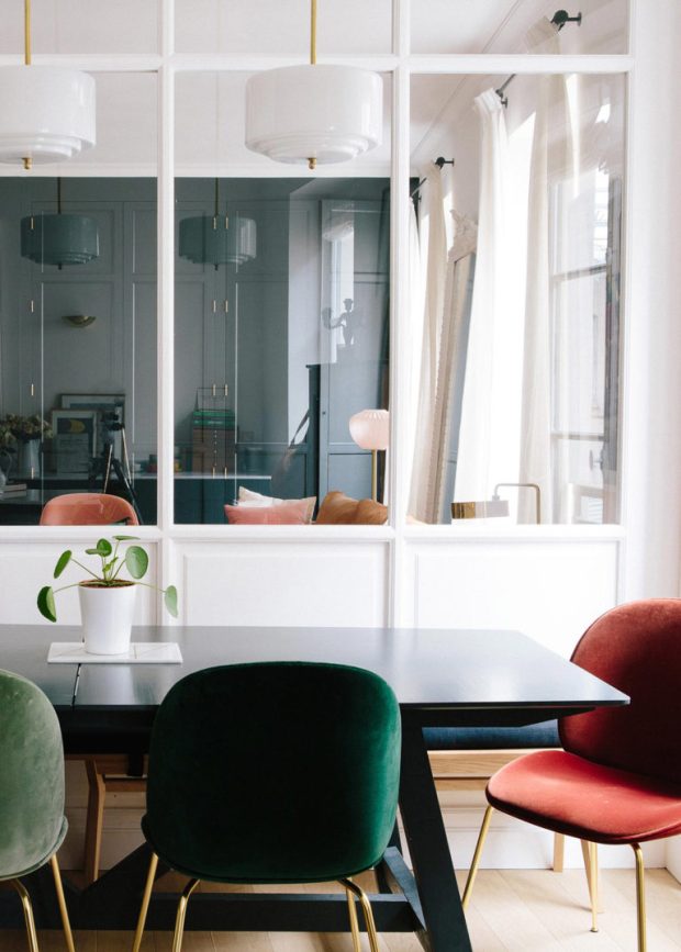a-mix-of-velvet-chairs-in-the-dining-room-a-happy-chic-parisian-apartment-tour-via-coco-kelley-768x1075