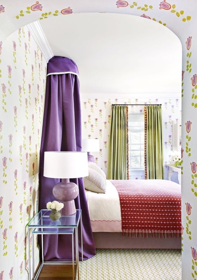 bedroom-ultra-violet-1512671669