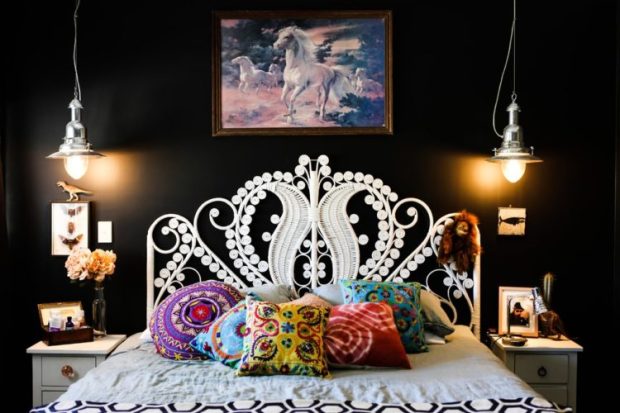 Vintage-Style-Bright-Bedroom-Design-Idea-e1476713813907